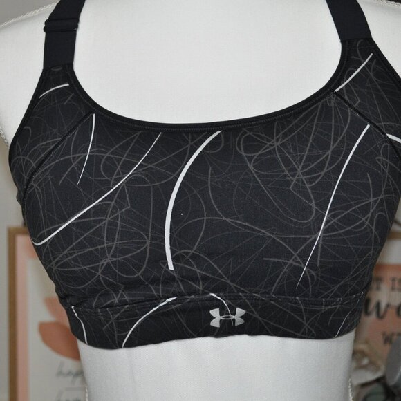 Under Armour women's graphic sports bra, Sz L  Black w/ white and gray graphics - Picture 1 of 12
